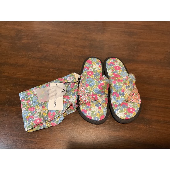 Arizona Love Floral Print Travel Slippers with Matching Pouch - EU 37 - Picture 1 of 6